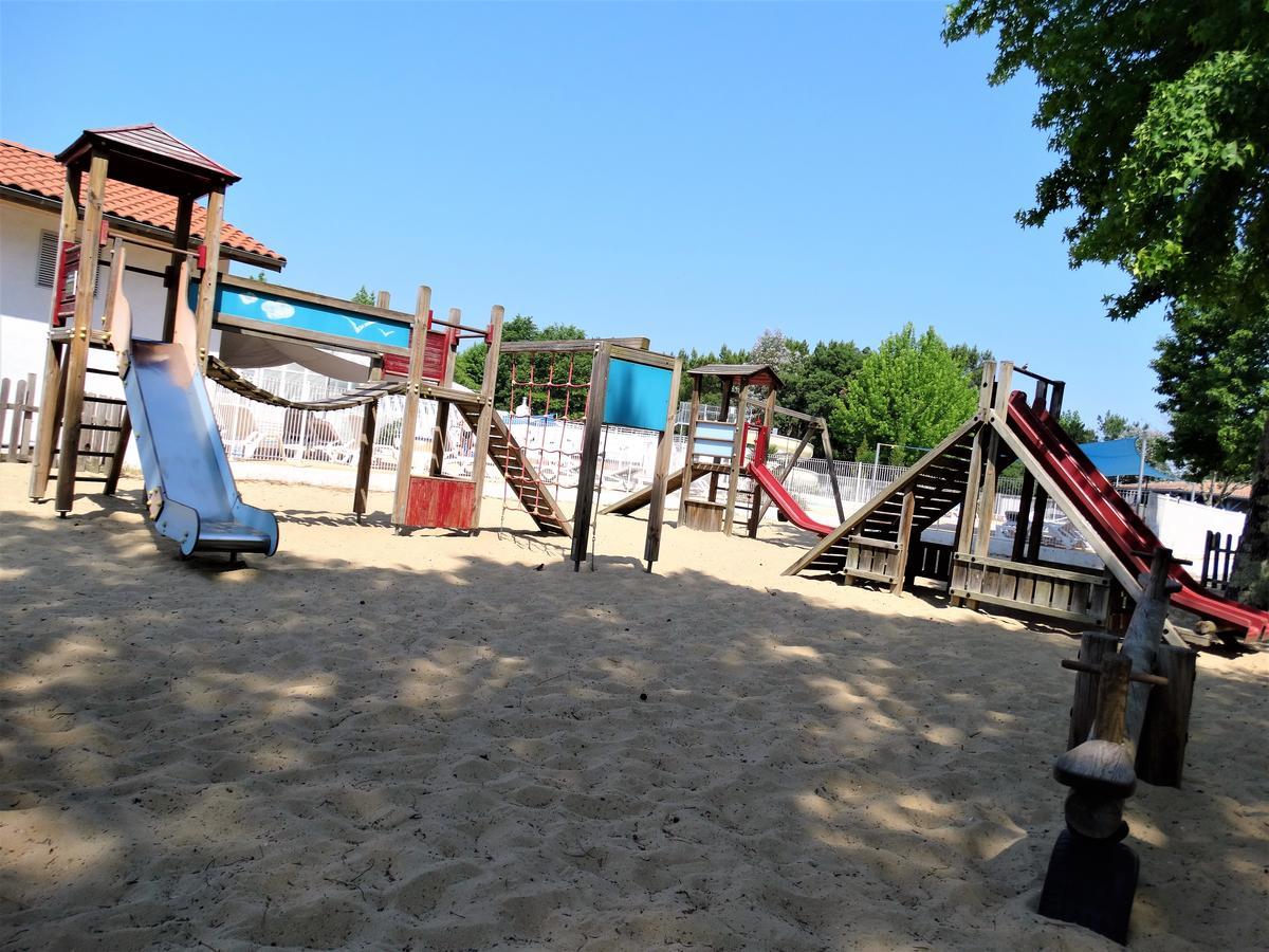 Camping Sunissim L'Airial By Locatour Hotel Soustons Exterior foto